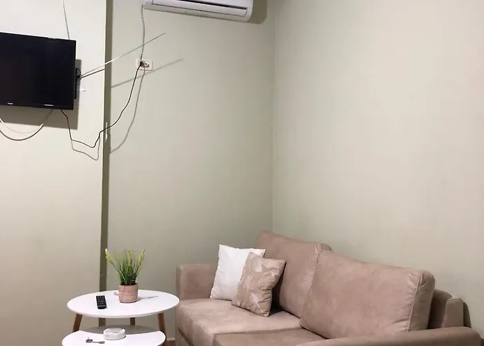 Agroni Rooms-21 Lägenhet Tirana